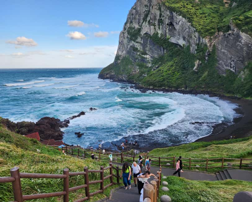 Jeju Private Taxi Tour with a Licenced English Guide-Driver - Key things to know before booking