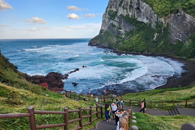 Jeju Private Taxi Tour with a Licensed English Guide-Driver - Key points before you book
