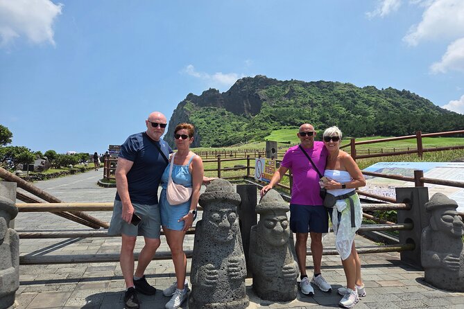 Jeju Private Taxi Tour with a Licensed English Guide-Driver - What the $207 group price really buys you