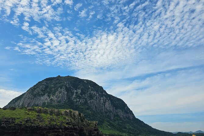 Jeju Private Tour Package-South of Jeju(Mt.Hallasan & Waterfalls) - Oedolgae and the start of Olle Trail 7