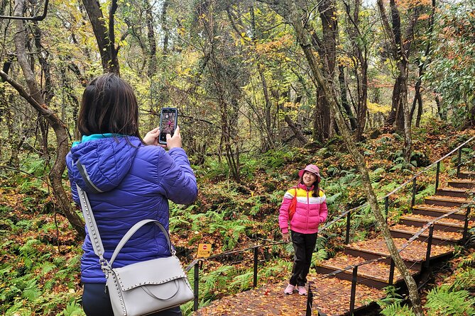 Jeju private UNESCO Site Day tour - East of Jeju Island - Seongeup Folk Village: traditional Jeju in living form