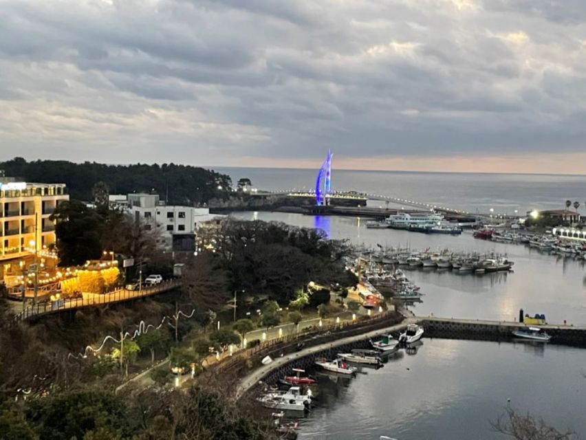Jeju: Seogwipo City Walking Tours with Sunset - Timing, group size, and practical value