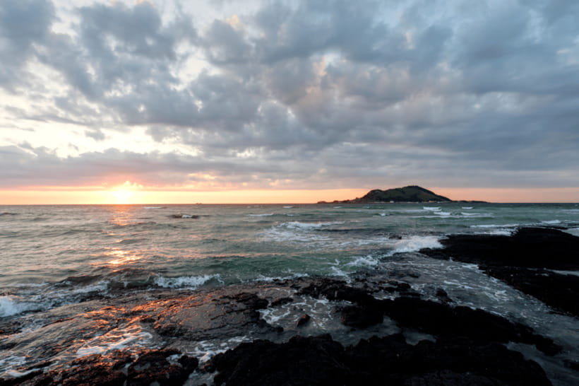 Jeju: Sunset Tour Olle Trail Walking Tour with Hotel Pickup - Walking Route 15 toward Aewol