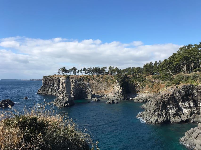 Jeju: West of Jeju Island Bus Tour from Seogwipo City - Aewol Café Street and the Handam coastal walk