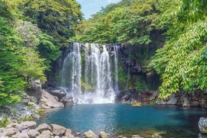 Jeju Western and Southern Routes Sightseeing Day Tour - Why this Jeju route works in one long day
