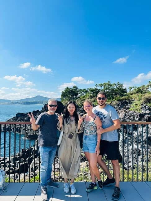 Jeju: Western and Southern Sightseeing Day Tour - Key points to know before booking