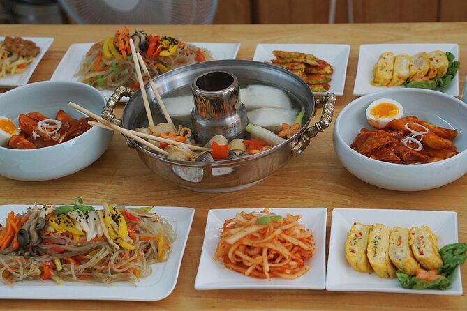 K-food cooking Japchae Mandu Tteokbokki & Fishcake - Across the street to a four-floor indoor market