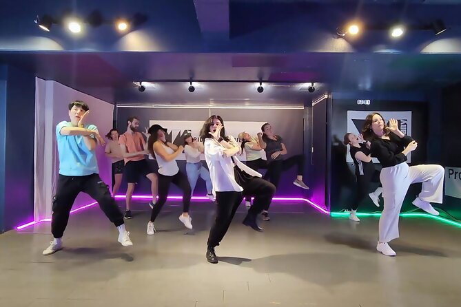 K-pop Dance Class in Seoul (Incl. video shooting & editing) - Why Beginners and Families Can Enjoy It