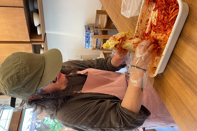 Kimchi class with Chef Hakyung near Gyeongbokgung place - Why the private format matters