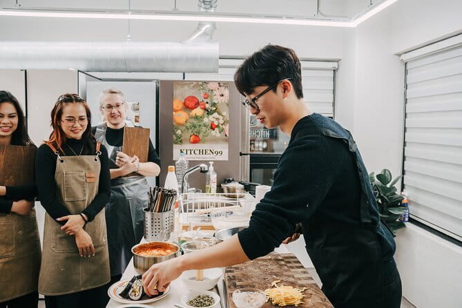 Korea Cooking Class with 3 stars Michelin Chef & Content creators - The 7 p.m. start in Songpa