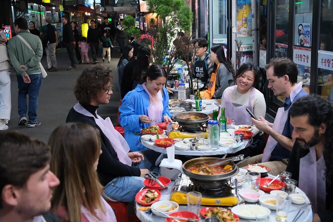 Korean BBQ with People in Busan - Why Korean BBQ works better with a food buddy