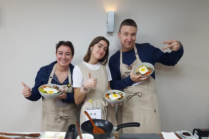Korean cooking class in Haeundae, Busan - The bapsang meal is part of the lesson