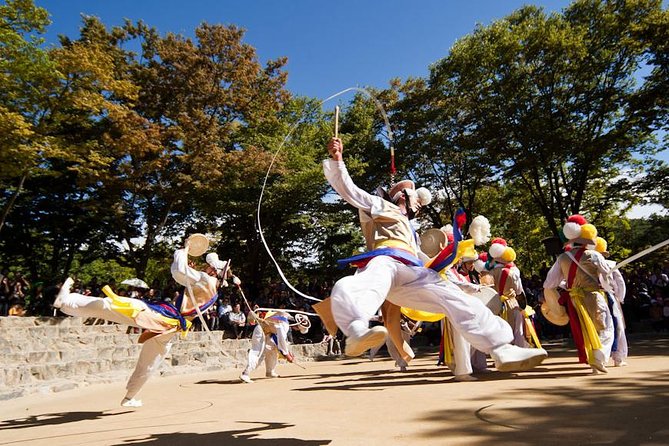Korean Folk Village and Suwon Hwaseong Fortress Day Tour(EG Tour) - What the guides add to the day