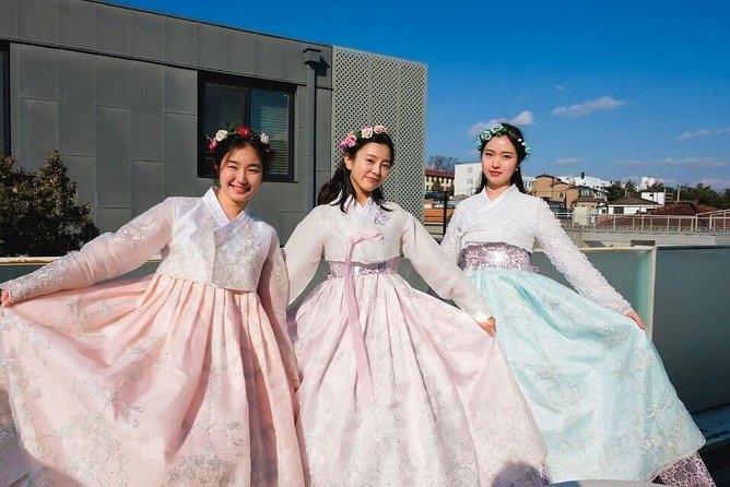 Korean Hanbok Rental Shop - Why Hanbok Makes Gyeongbokgung More Fun