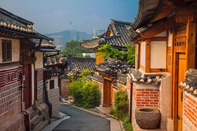 Korean History & Heritage Tour - Gyeongbokgung Palace and the royal morning