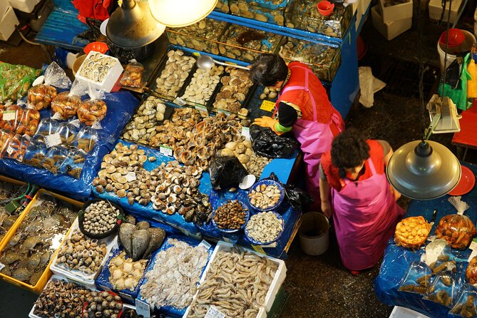 Korean Market Adventure with Chef Yie - Noryangjin Fish market - Why the market setting adds value