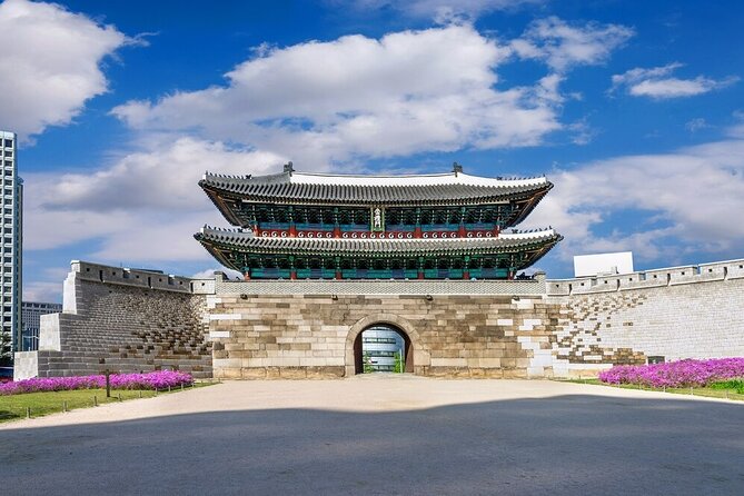 Layover & Stopover in Seoul/private Tour - Namdaemun Market for food and useful shopping