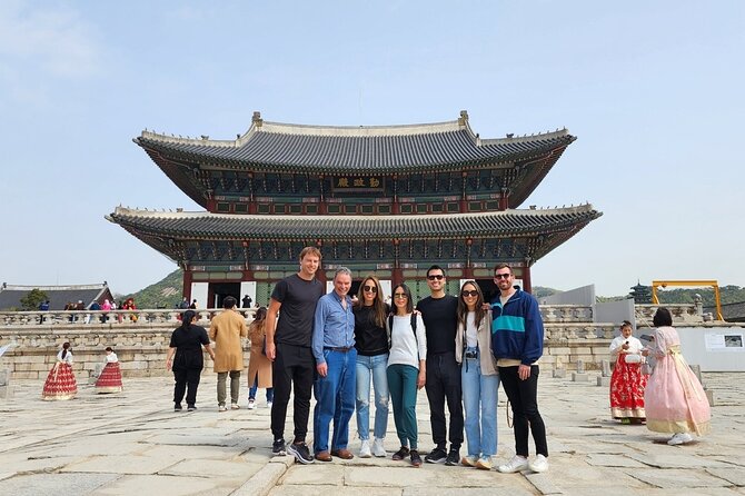 Layover Tour for essential Seoul City & Gourmet tour(Incl. Lunch) - Jogyesa Temple and Central Seoul