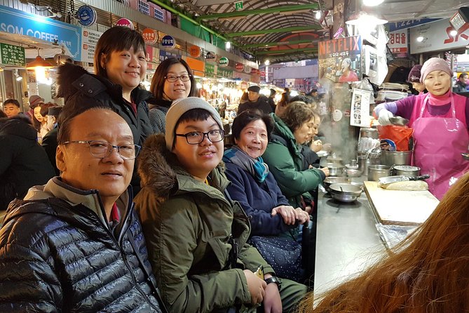 Layover Tour for essential Seoul City & Gourmet tour(Incl. Lunch) - Lunch: Ginseng Chicken Soup With a Vegetarian Option
