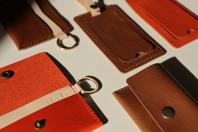 Leather Products Workshop in Seoul - What happens during the two-hour class