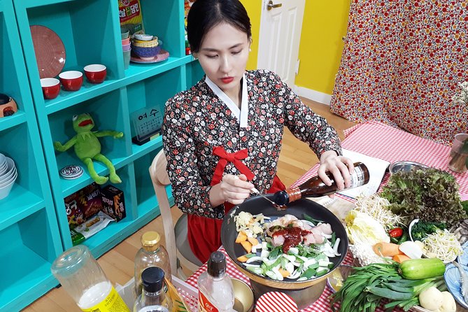 Local Home Korean Cooking Class & Market Adventure in Seoul - Walking through Mangwon Market