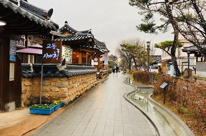 Maisan Cherry Blossom and Jeonju Hanok Village - Price, meals, and what you receive