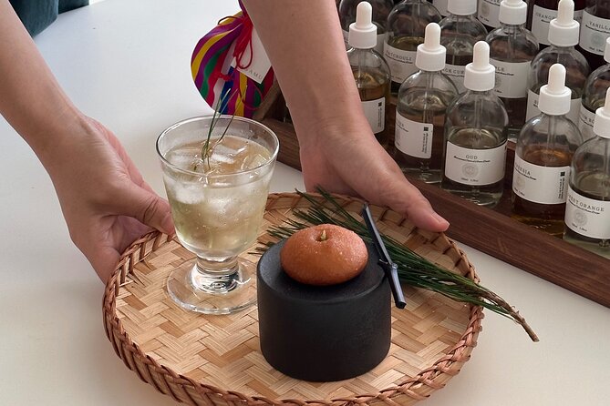 Make your K-scent perfume: Modern oneday class in Seoul - Testing scents at the perfume organ