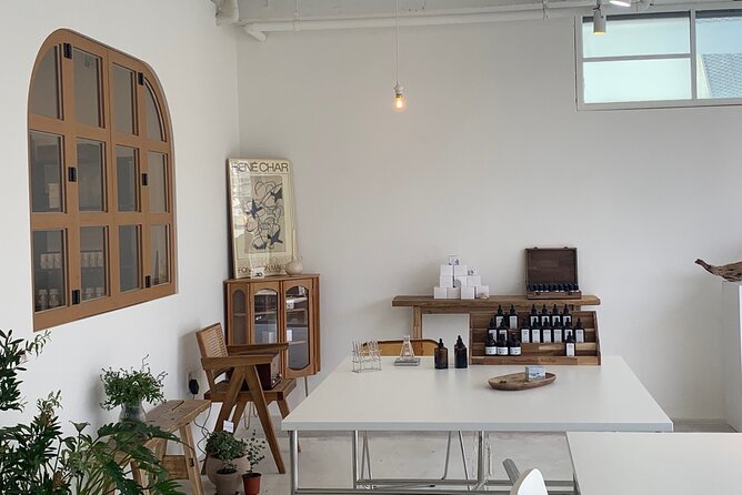 Make your K-scent perfume: Modern oneday class in Seoul - The $96 question: what are you paying for?