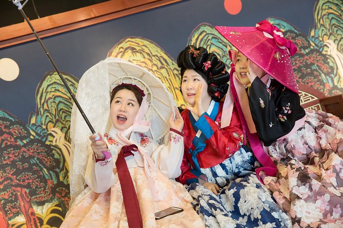 N Seoul Tower Hanbok Rental - Hair Styling and Getting Camera Ready