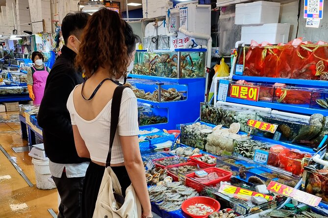 Noryangjin Fish Market Dinner - Why the small group matters