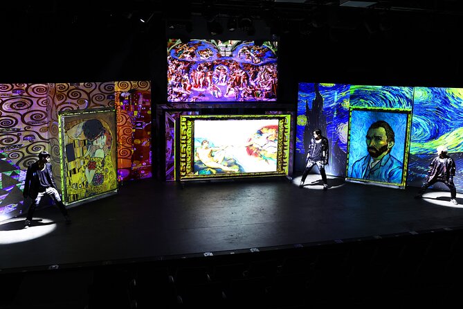 Painters Show in Gwanghwamun Theater (nearby Seodaemun station) - The opening at Gwanghwamun Theater