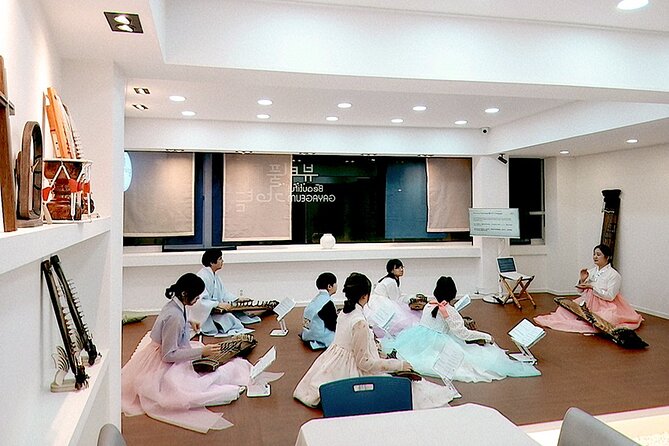 Play Gayageum in Hanbok Cultural Experience in Bukchon - Is $72.19 a fair price?