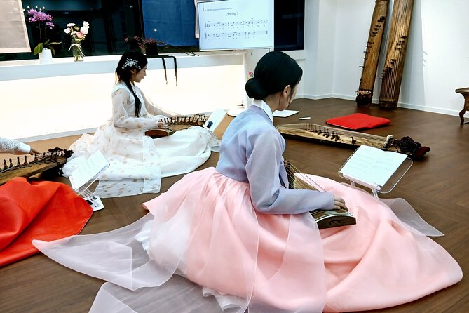 Play Gayageum in Hanbok Cultural Experience in Bukchon - The hanbok and photo session add real value