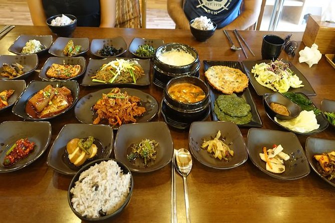Pocheon Private Day Tour from Seoul - Pocheon Art Valley, cliffs and a famous lake