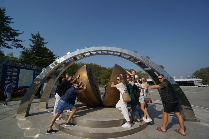 Premium Private DMZ Tour & (Suspension Bridge or N-Tower) include lunch - Who will get the most from this tour