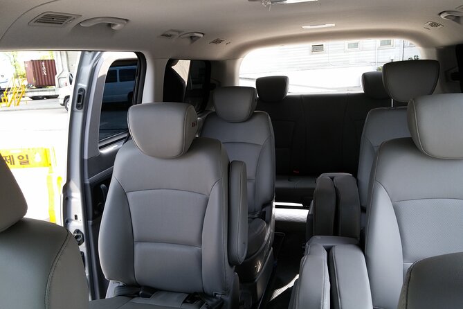 Private Airport Transfer: Seoul City - Gimpo Airport (1-5 pax) - A private ride that keeps the airport morning simple
