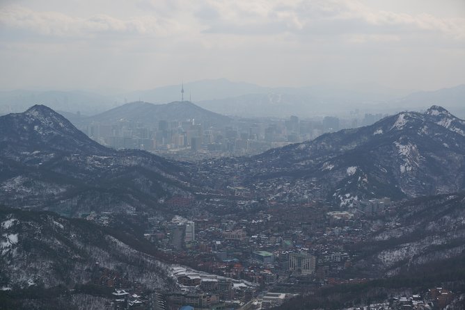 Private Bukhansan Hiking Tour (More Members Less Cost per Person) - Views from Bibong, Baegundae, and the lower trails