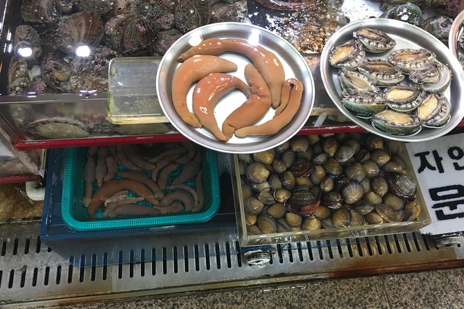 Private Busan tour with gamcheon culture village and the temple (Customizable) - A full Busan day by private car