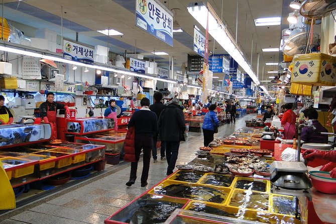 Private Busan tour with gamcheon culture village and the temple (Customizable) - Beomeosa Temple and 1,300 years of Buddhist tradition