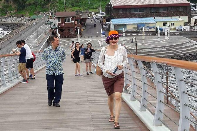 Private Day Tour in South and West in Jeju Island - Yongmeori Coast and Sanbangsan Mountain