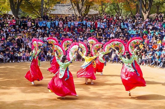 Private Day Trip to Korean Folk Village and Hwaseong Fortress - Yeonmudae: a military stop with optional archery