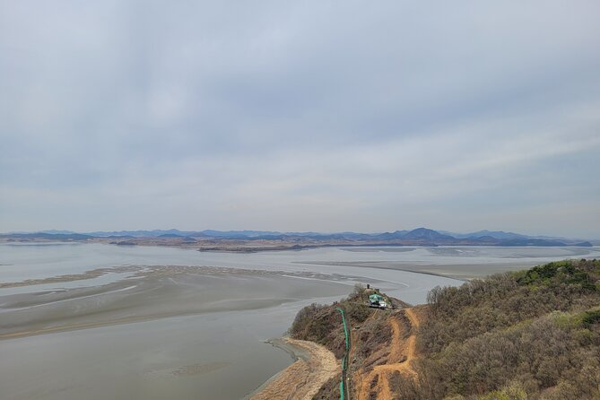 Private DMZSPYTOUR from Incheon Airport - The guide can shape the whole day