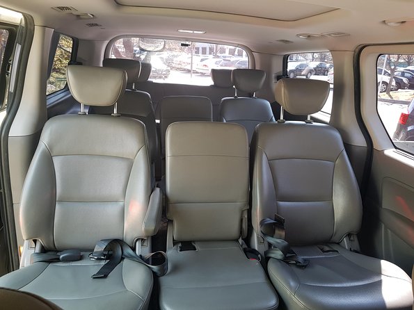 Private English Speaking Driver in Seoul: Airport Service Available - What this Seoul driver service really offers