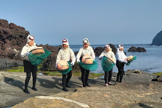 Private Full Day Tour World Natural Heritage & UNESCO in jeju - The Haenyeo Museum and Seongeup Folk Village