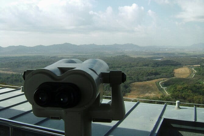 Private Guided Tour in DMZ with Lake (Optional Incheon Layover) - Private transport and the pace of a long day