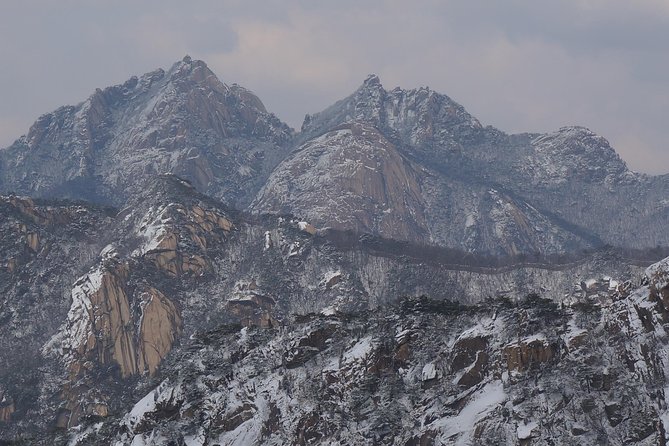 Private Hiking to Bukhansan & Korean Style Spa(Include Lunch) - Seunggasa temple and a quieter side of Korean Buddhism