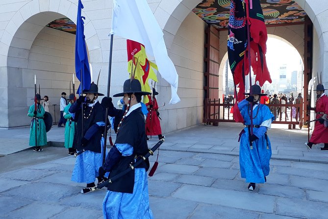 Private Seoul City Tour - Insadong for crafts, tea, and souvenirs