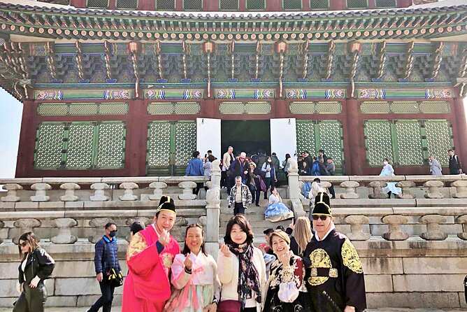 Private Tour : Royal Palace & Traditional Villages wearing Hanbok - Gyeongbokgung Palace and the royal guard ceremony