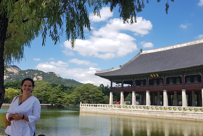 Royal Palace, Full-day Seoul City Tour (Pick up & Drop off) - Insadong, traditional Seoul with a shopping edge