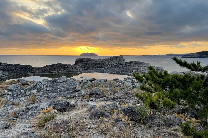 Seogwipo(The southern city of Jeju)City Walking Tours with Sunset - Why this Seogwipo walk works so well at sunset